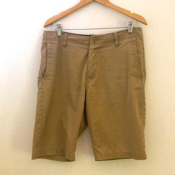 Men’s Volcom Khaki Shorts Size 32 - Picture 1 of 3